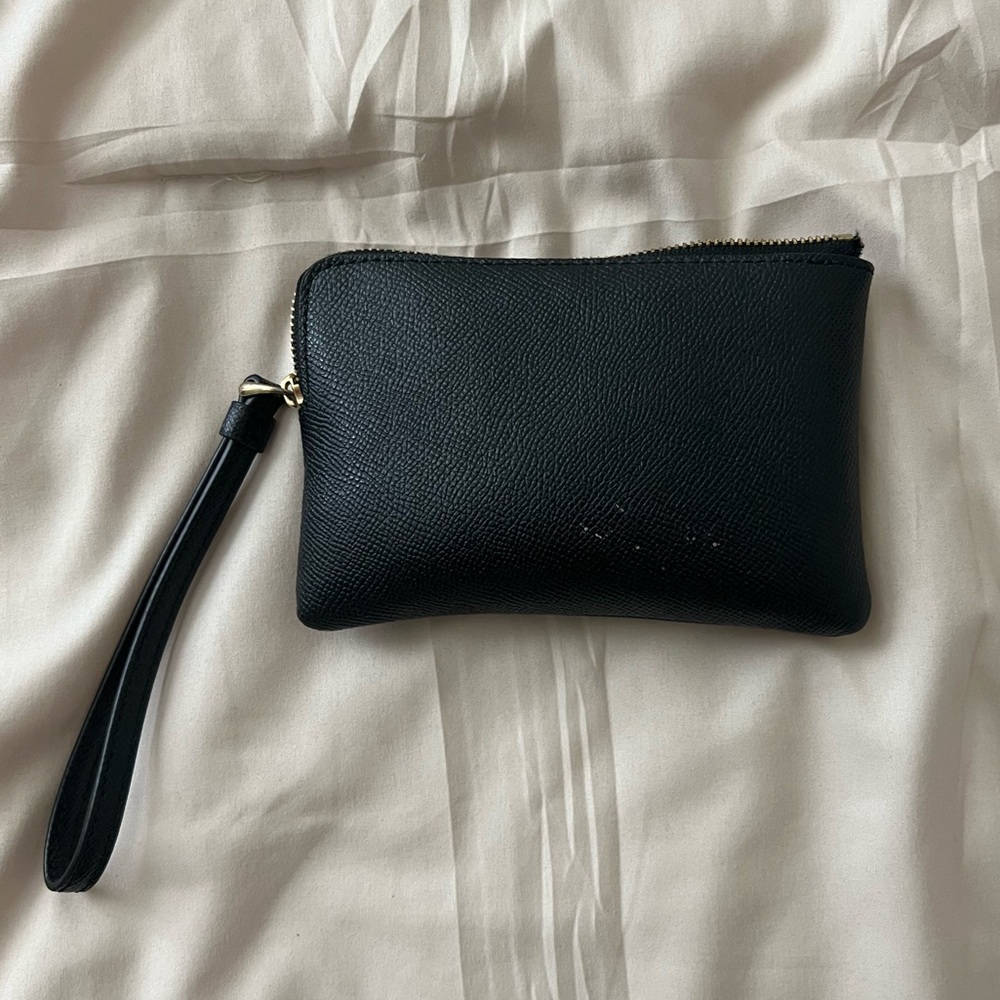 Coach Small Wristlet - Picture 4 of 6